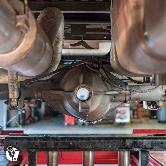 Staring down the barrell of a Dana 70.  Make sure you are absolutely sure what your setup is before ordering gears.Staring down the barrell of a Dana 70.  Make sure you are absolutely sure what your setup is before ordering gears.